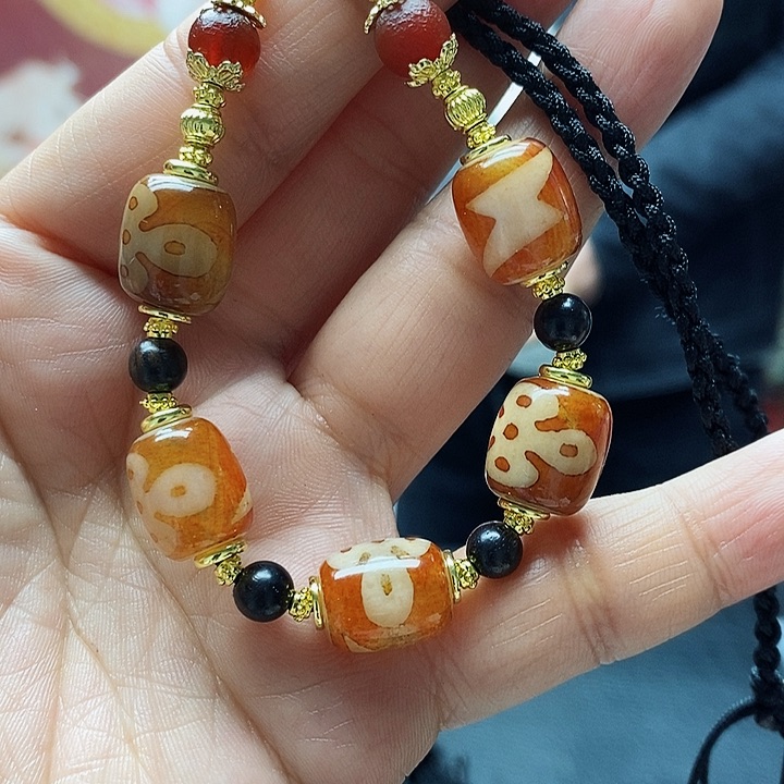 玛瑙/玉髓颈饰合金