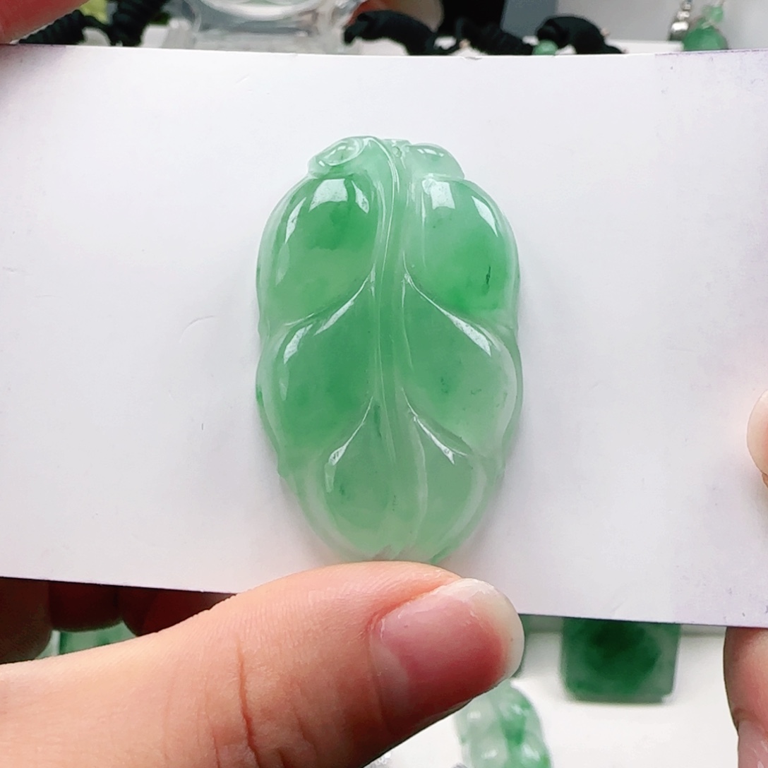 吊坠(赠链)未镶嵌石英质玉