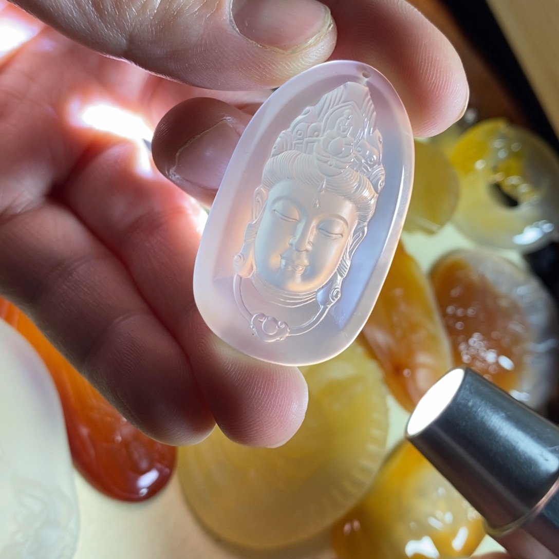 玛瑙/玉髓未镶嵌颈饰玛瑙观音
