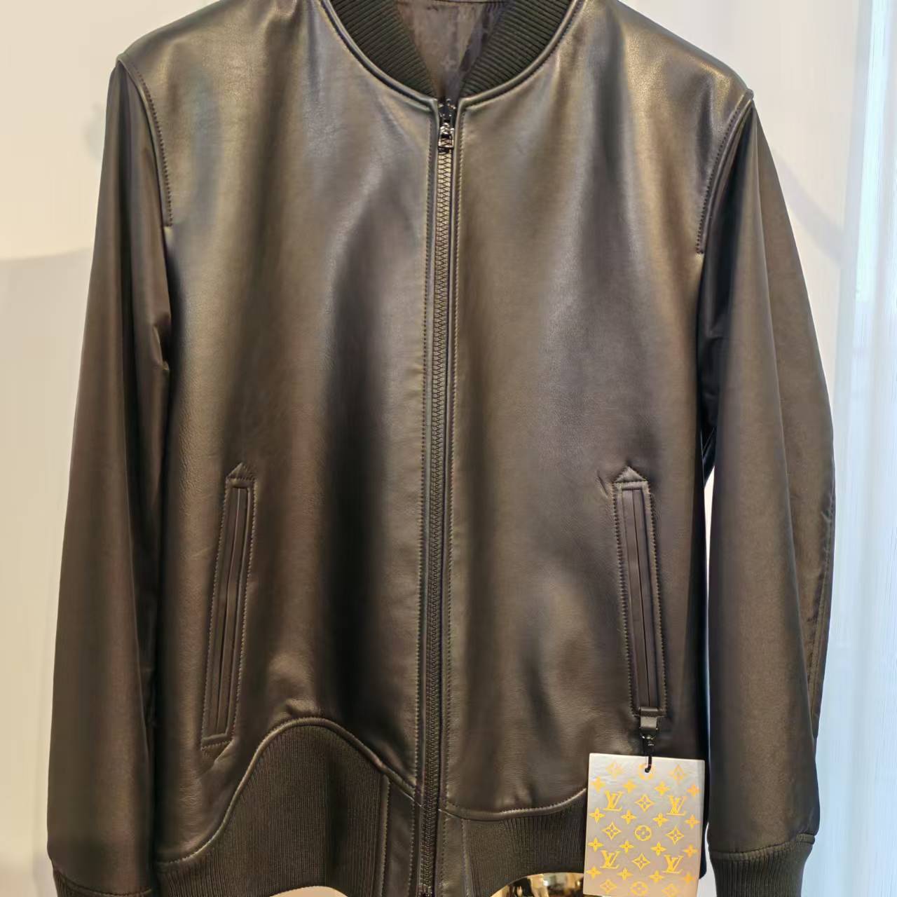 99新 LouisVuitton/路易威登 棒球领皮衣 298