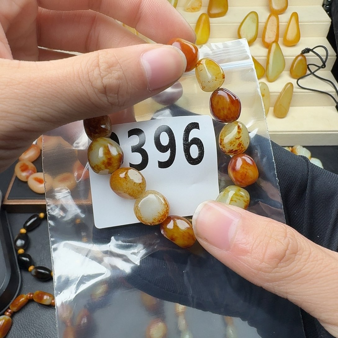 和田玉手串未镶嵌孟*