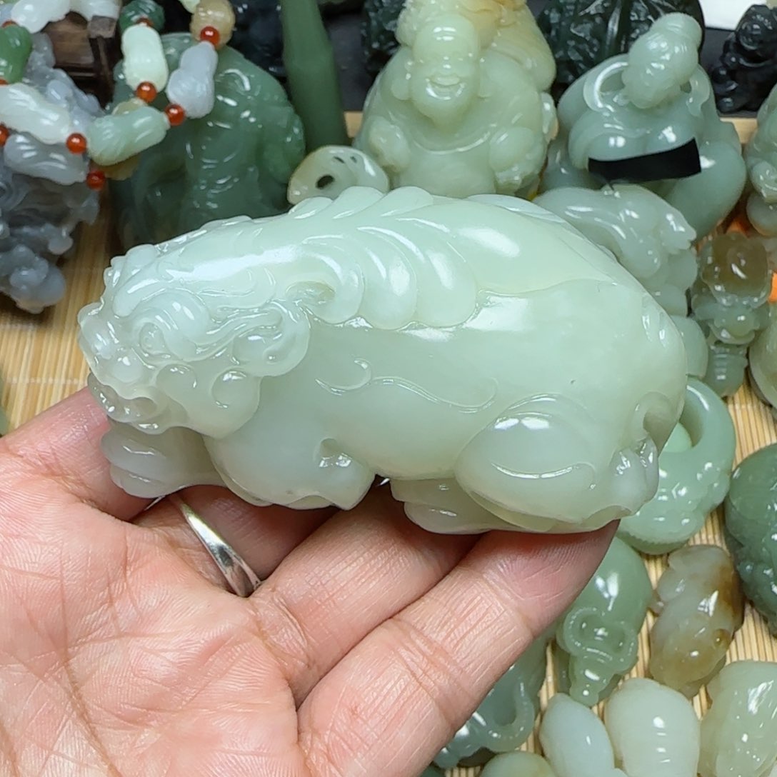 未镶嵌和田玉把件