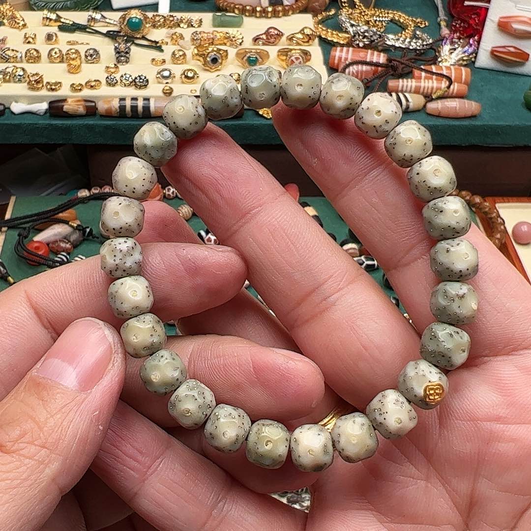 星月菩提手串西****?手串搭配