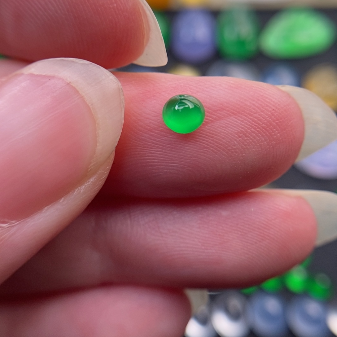 J***C定制翡翠未镶嵌翡翠