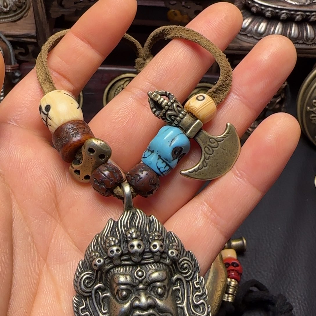 英***哥泥塑藏传牌子……藏传牌子