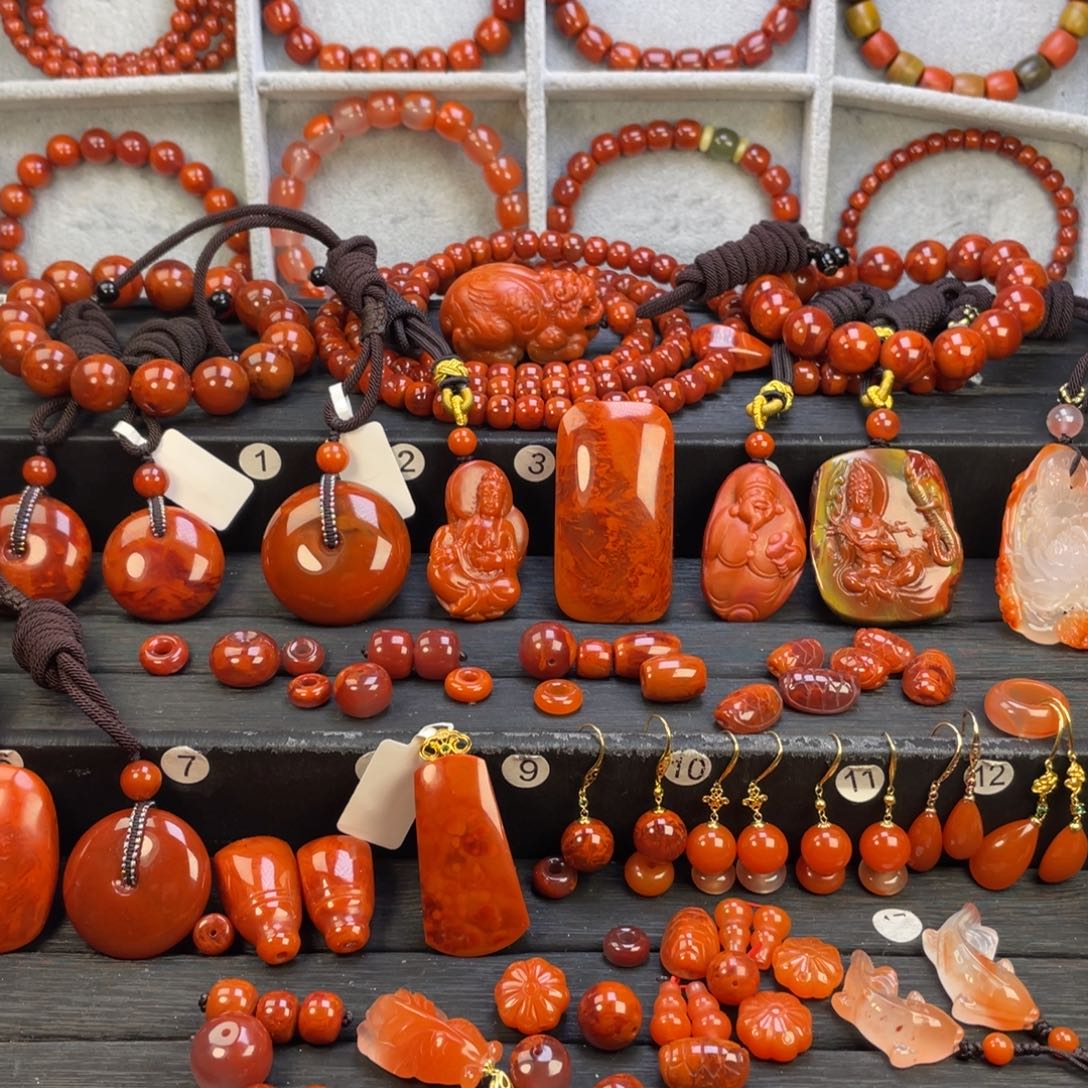 南红玛瑙珠宝奇石未镶嵌