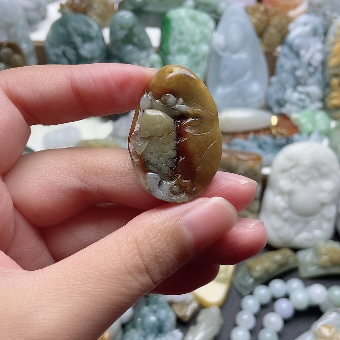 翡翠未镶嵌颈饰翡翠