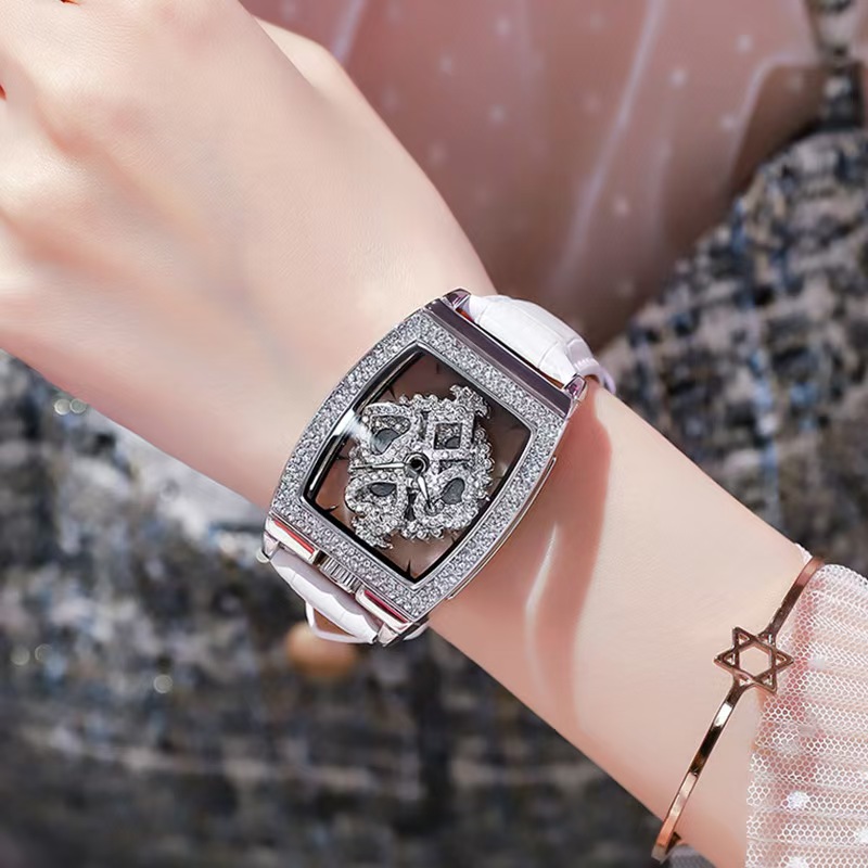 新款潮流女士小众轻奢简约气质女款酒桶形满钻石个性英手表072
