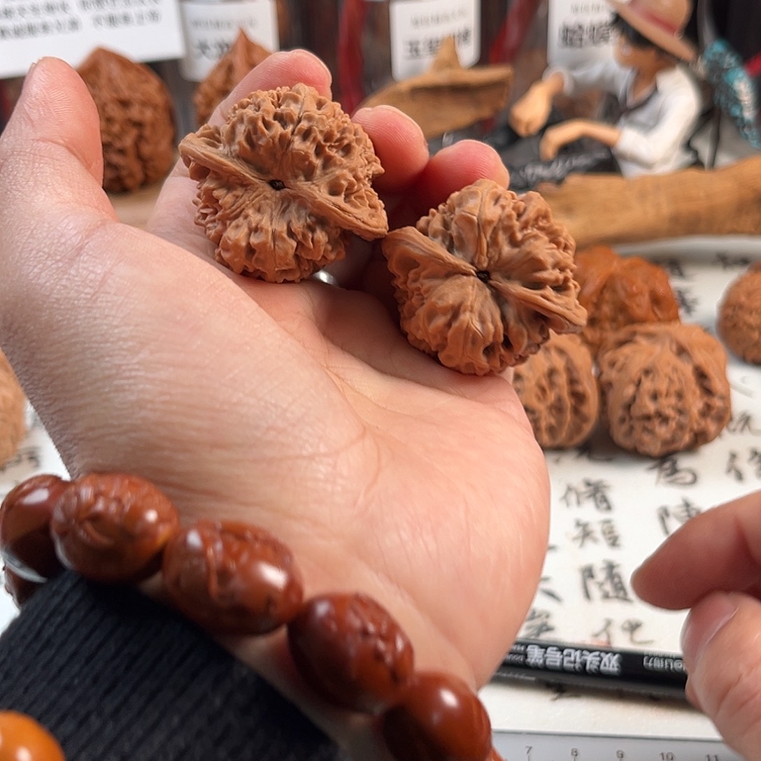 老***悠文玩核桃吊坠官帽40尺