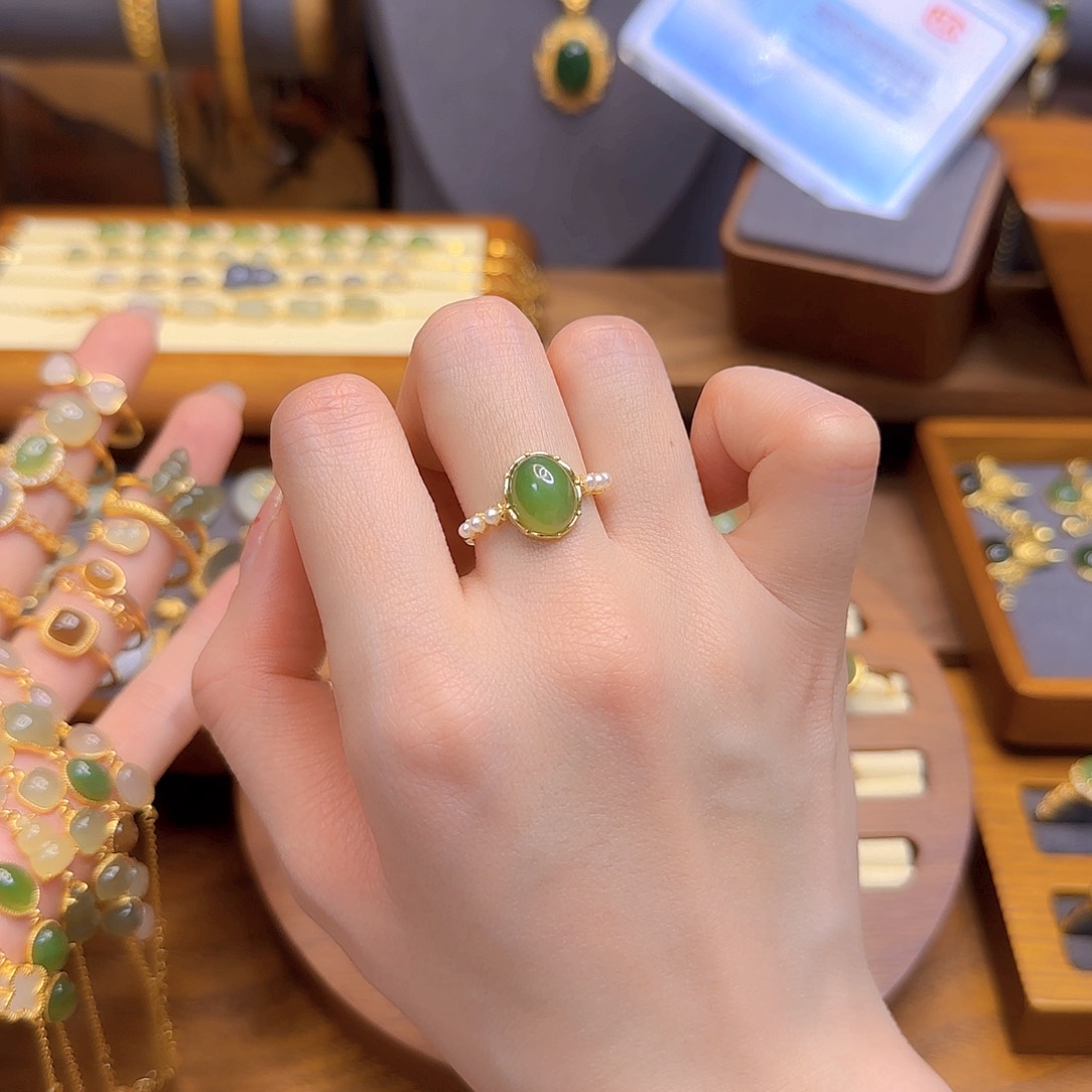 和田玉戒指银S925镀金镶嵌