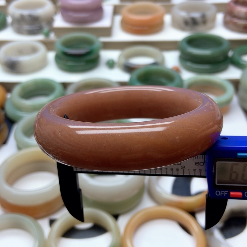 【闪购商品】石英质玉手镯未镶嵌