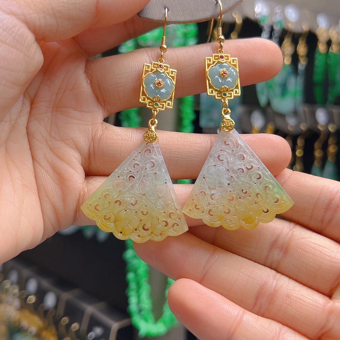 银S925镶嵌翡翠耳饰柠****）