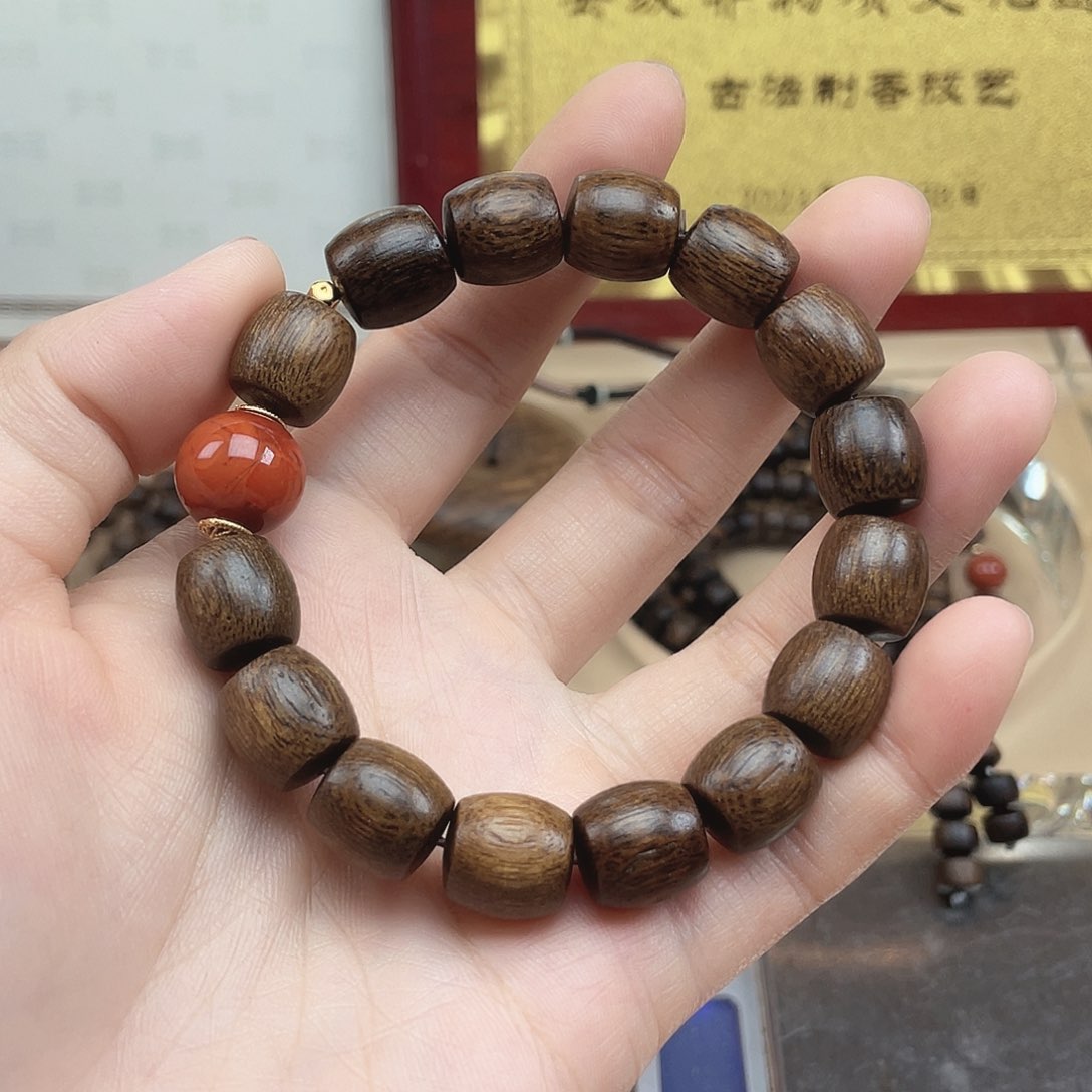 沉香碎屑沉香越南芽庄黄棋楠玉化瘤疤古董料1.2