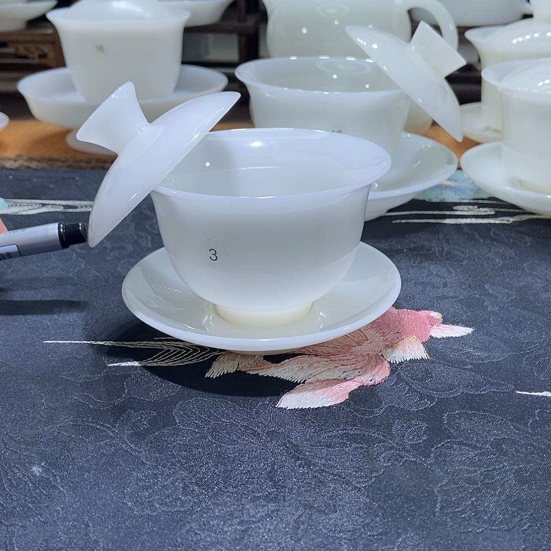 这里不需要太贵也不会去卖衣服啊哈喽