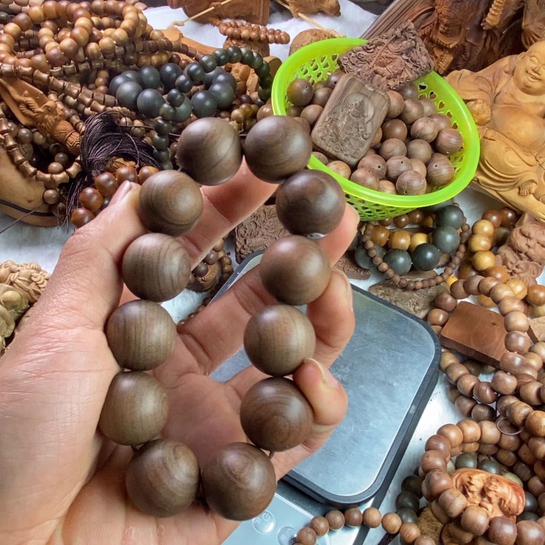 檀香木其他焦糖。。