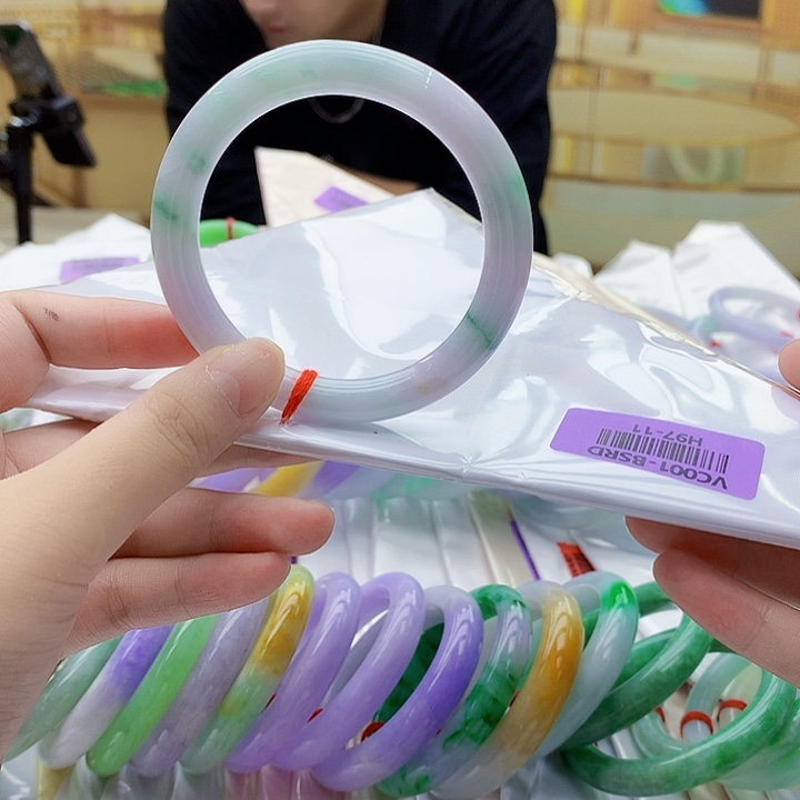 沙***寶翡翠未镶嵌手镯mm