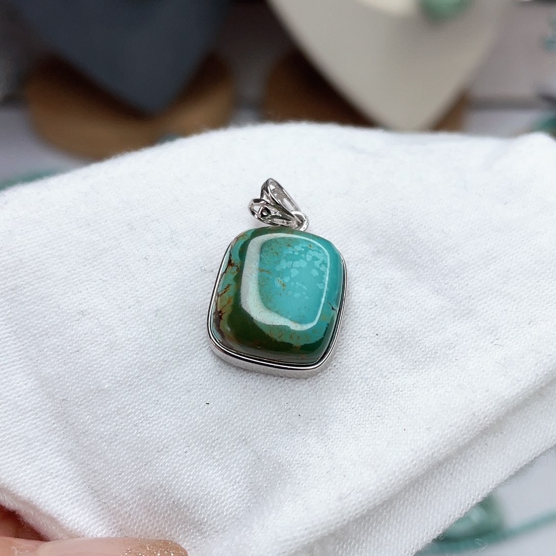 绿松石绿松石未镶嵌