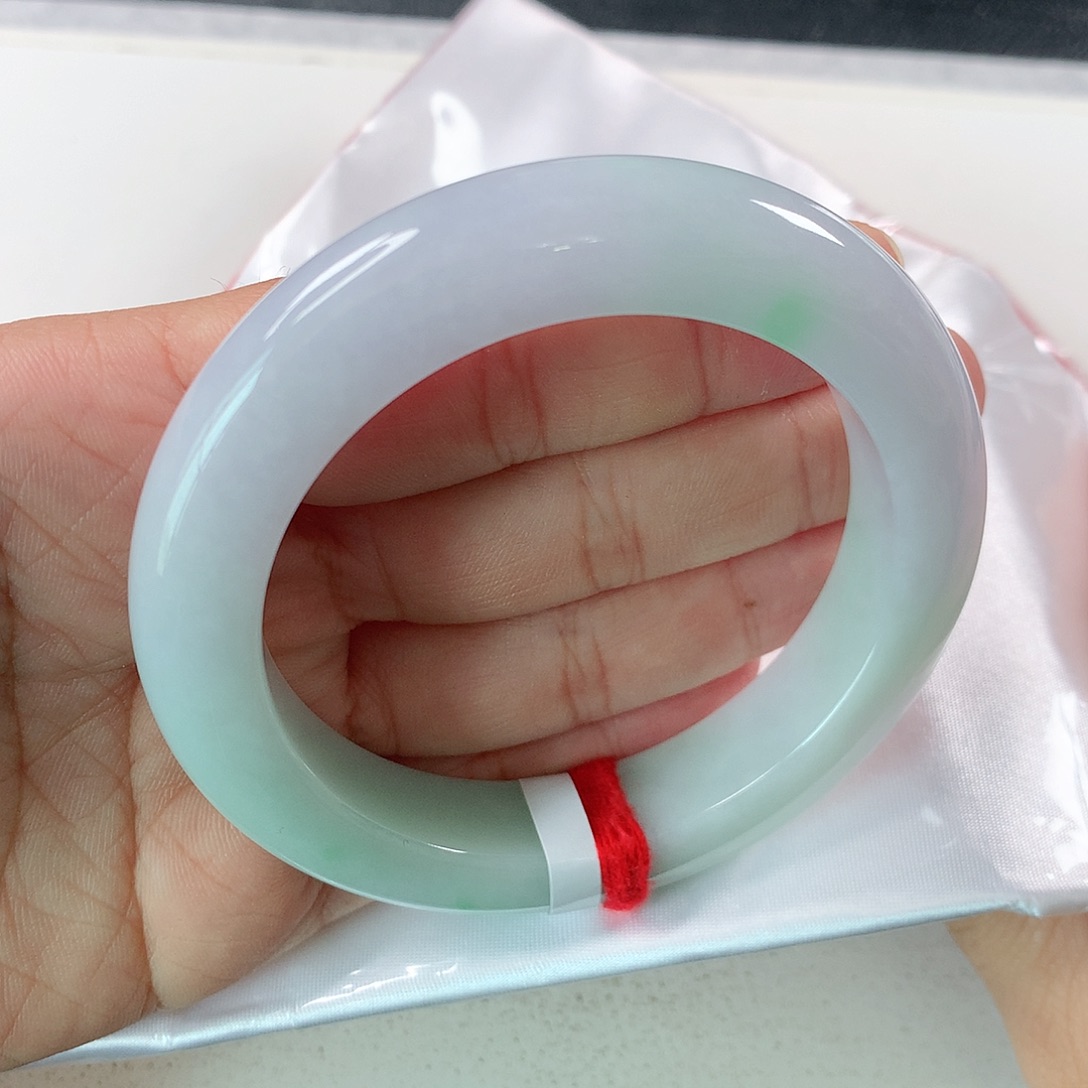 翡翠手镯未镶嵌泥鳅背 ①⑤⑥