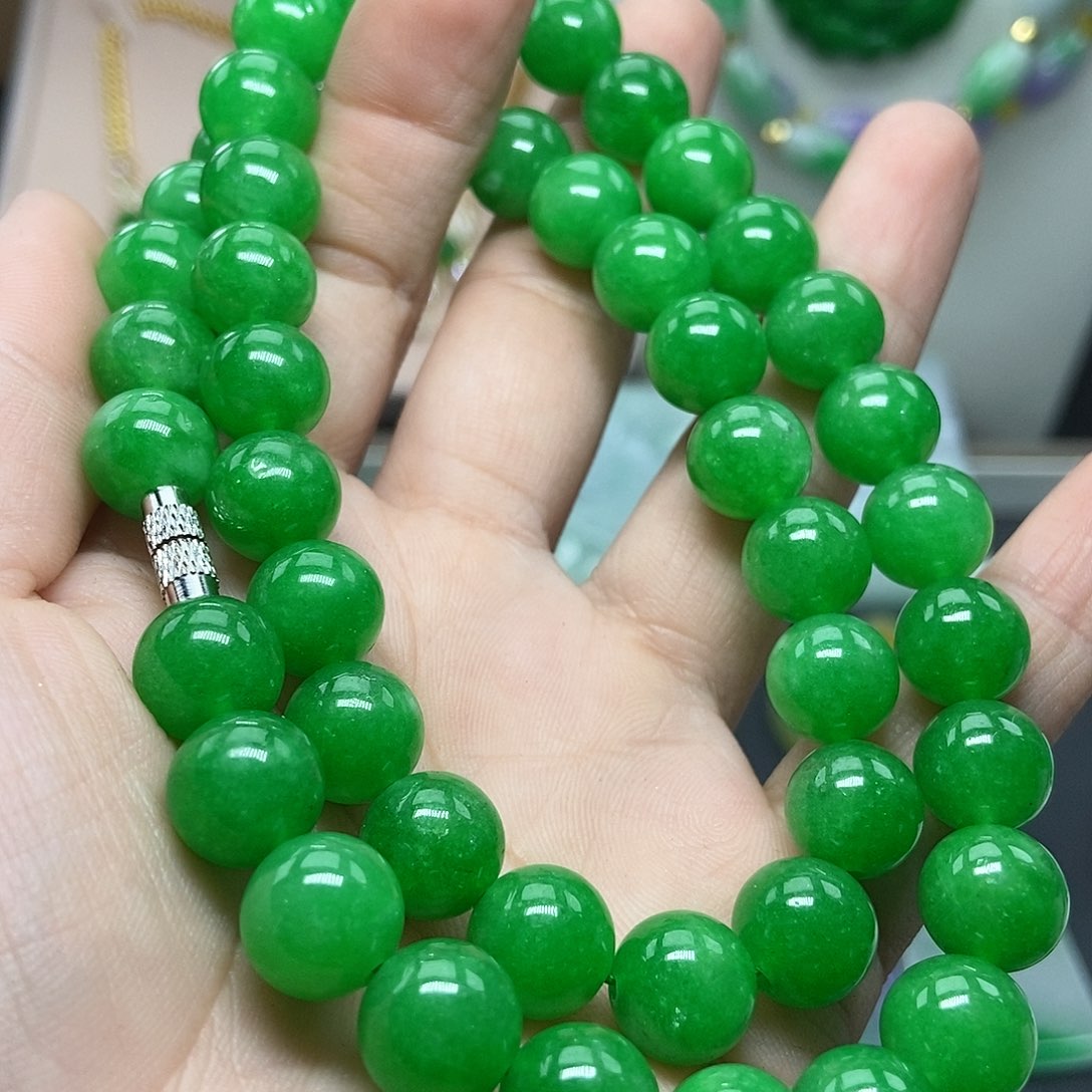 翡翠吊坠(赠链)未镶嵌