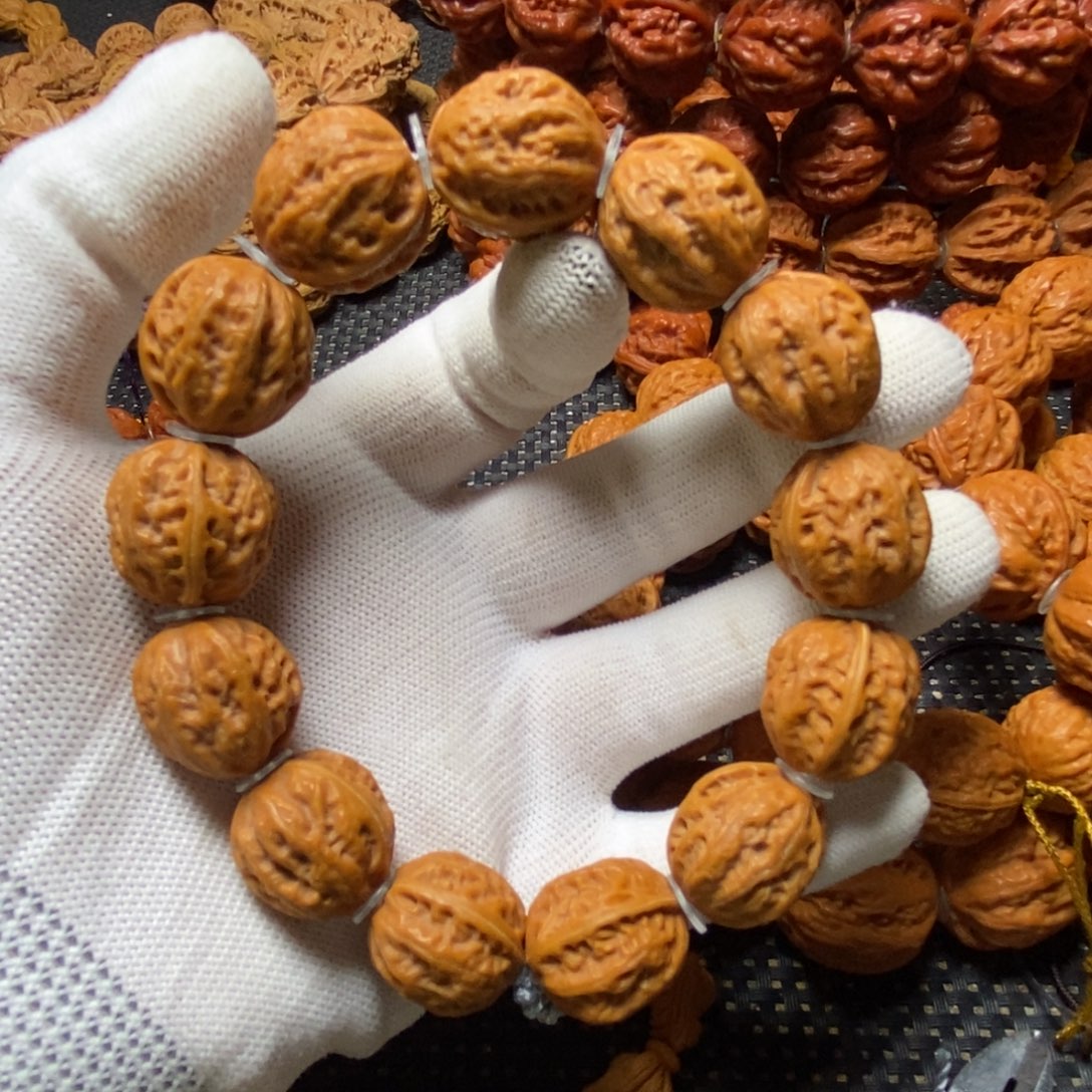 文玩核桃手串八棱