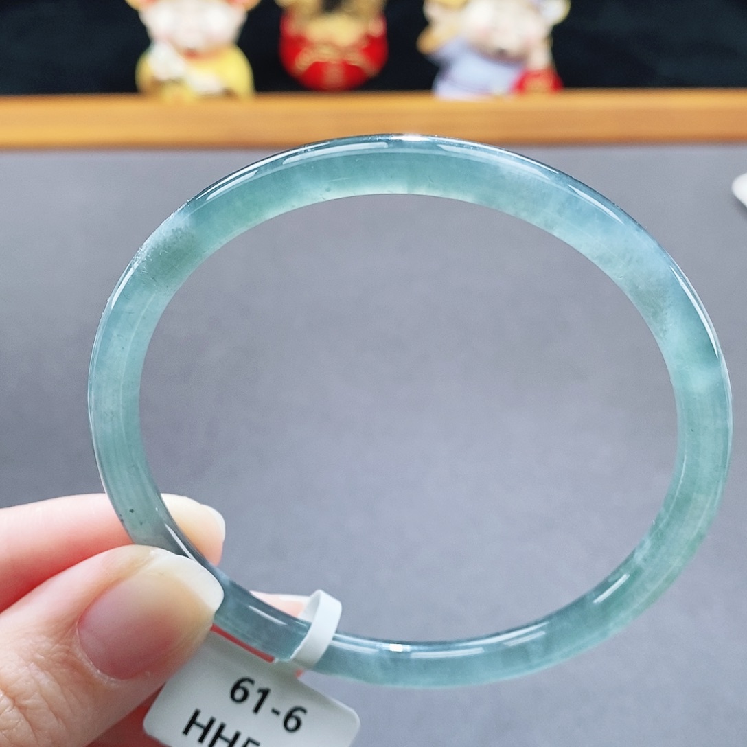 翡翠未镶嵌手镯104