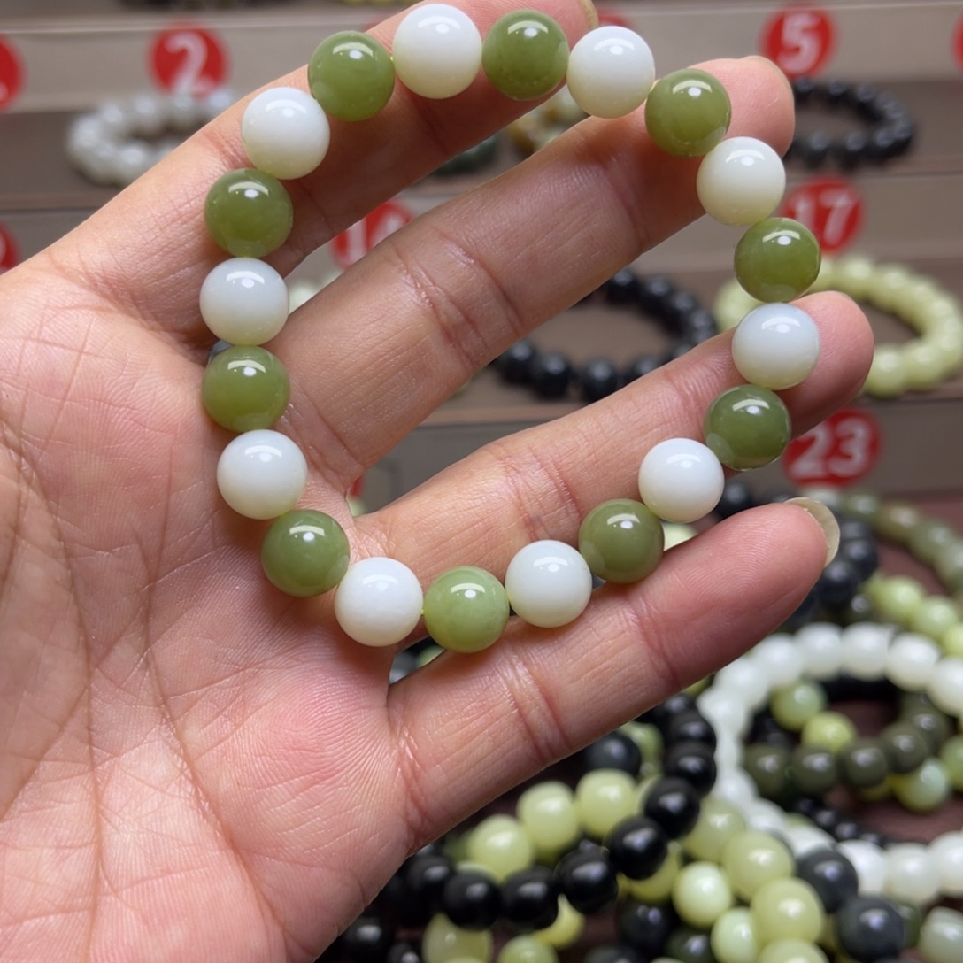 和田玉未镶嵌手链