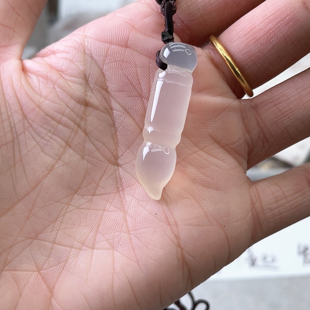 玛瑙/玉髓耳钉合金雨*文昌笔