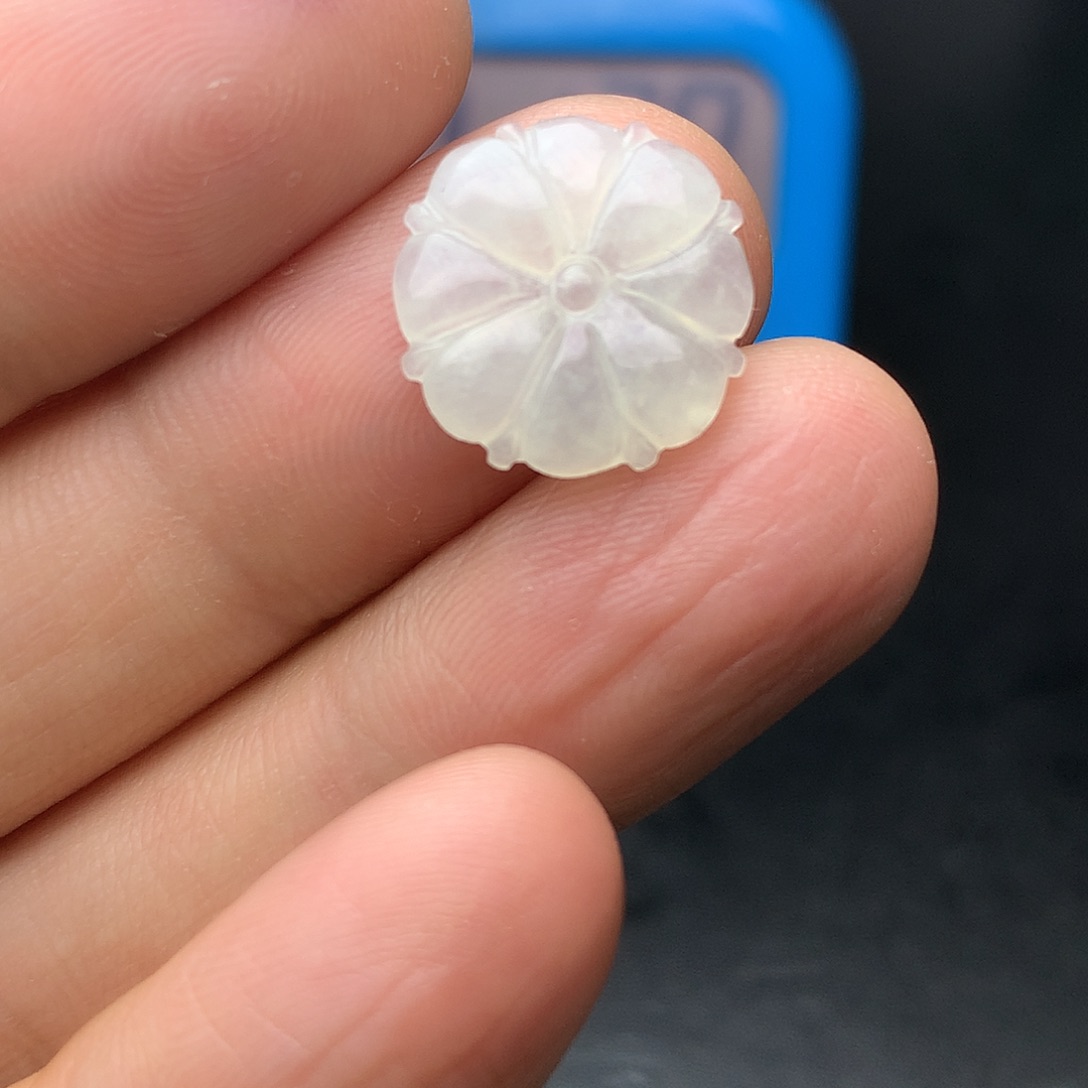 翡翠未镶嵌颈饰翡翠首饰和翡翠珠宝