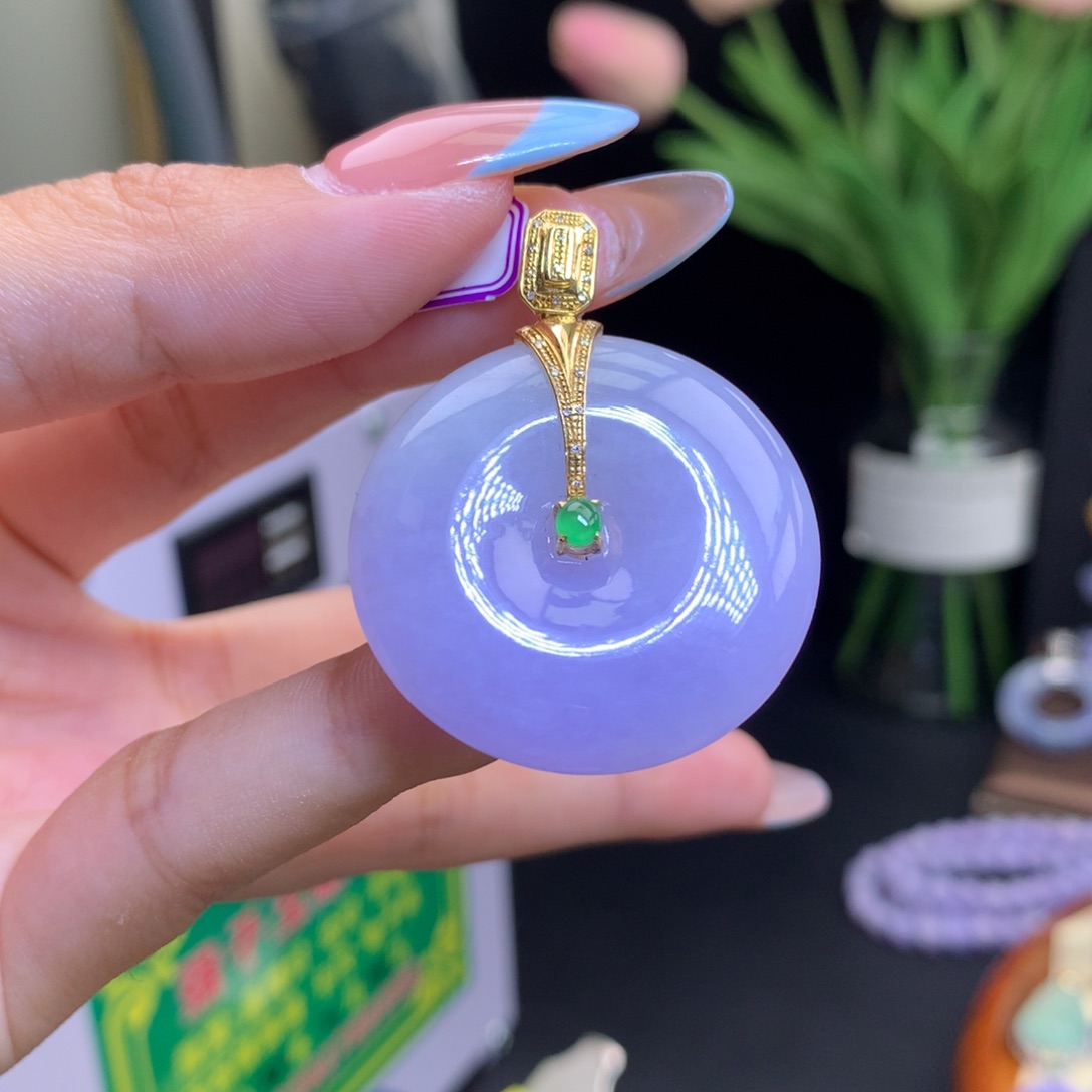 翡翠18K金镶嵌颈饰天然