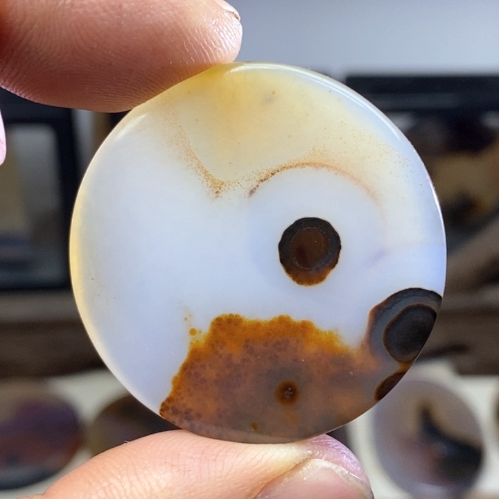 玛瑙/玉髓颈饰未镶嵌