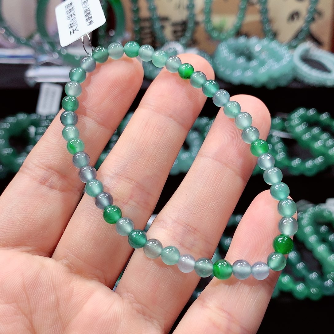 翡翠未镶嵌手链卡5