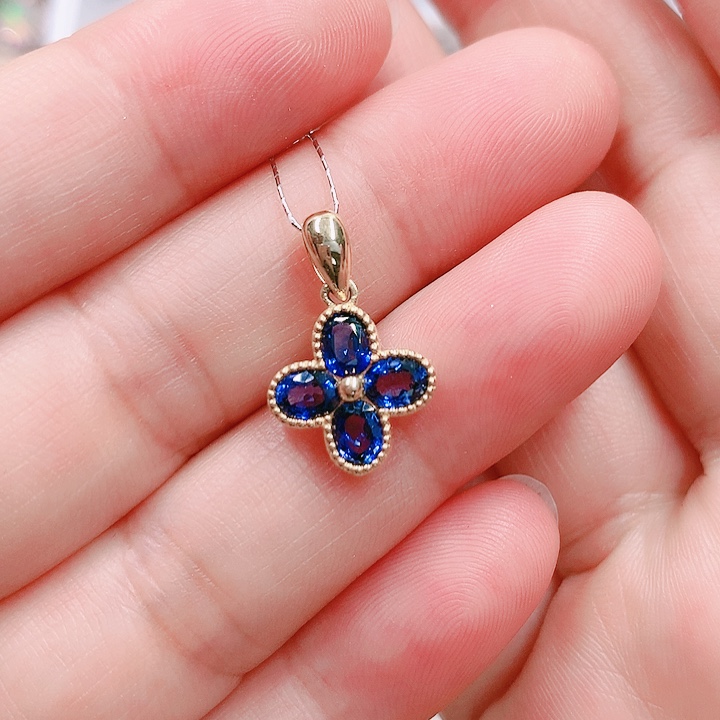 蓝宝石吊坠(不含链)18K金镶嵌