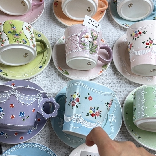 手绘高温釉下彩陶瓷