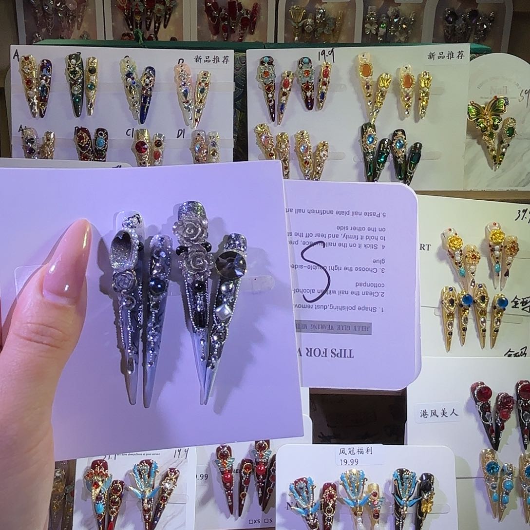 穿戴甲甲甲甲甲甲甲甲甲