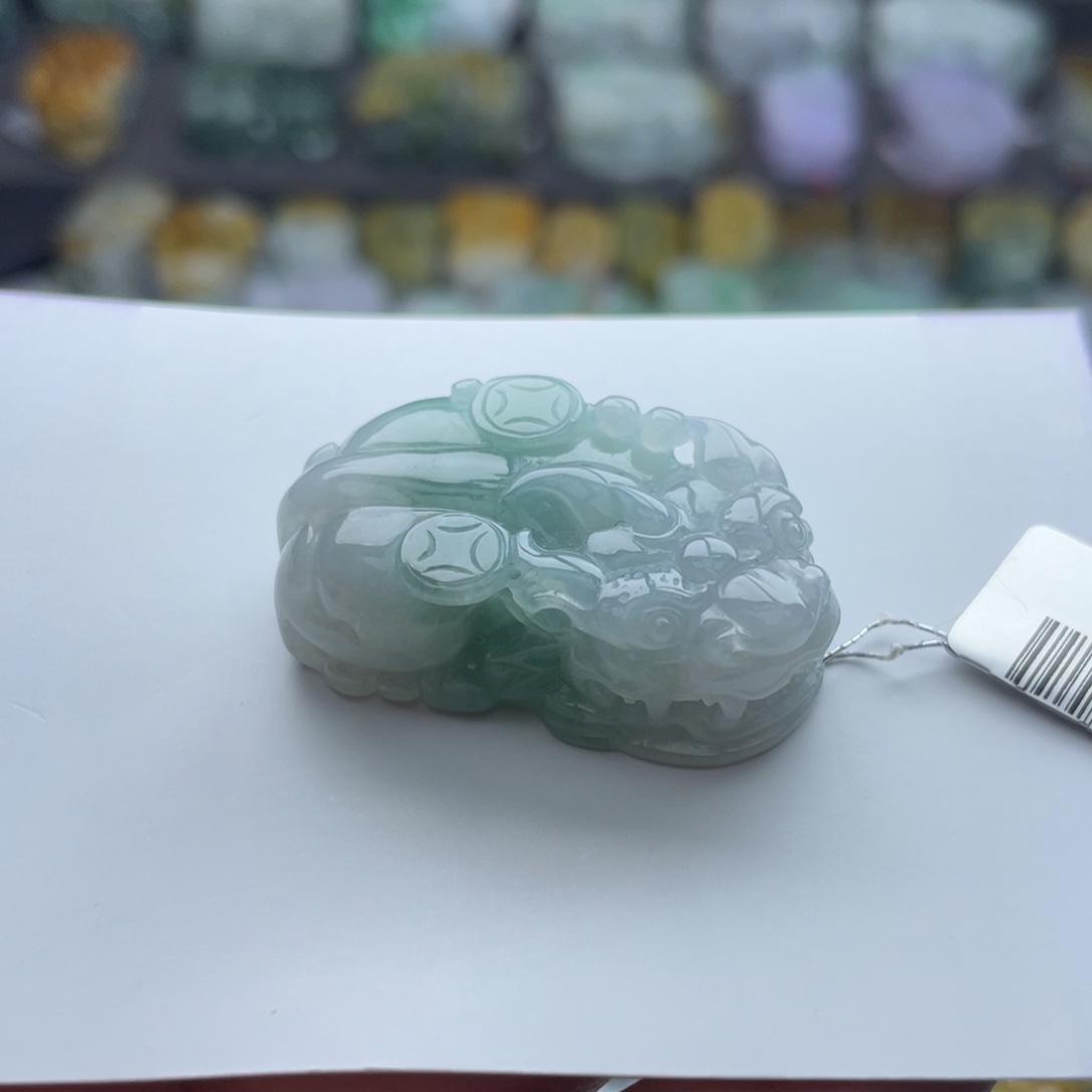 翡翠颈饰未镶嵌貔貅