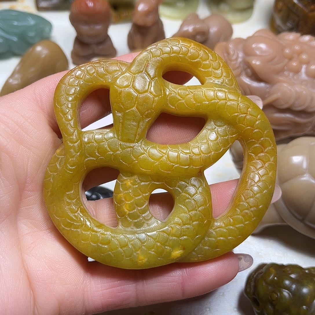 白玉菩提吊坠白玉菩提吊坠