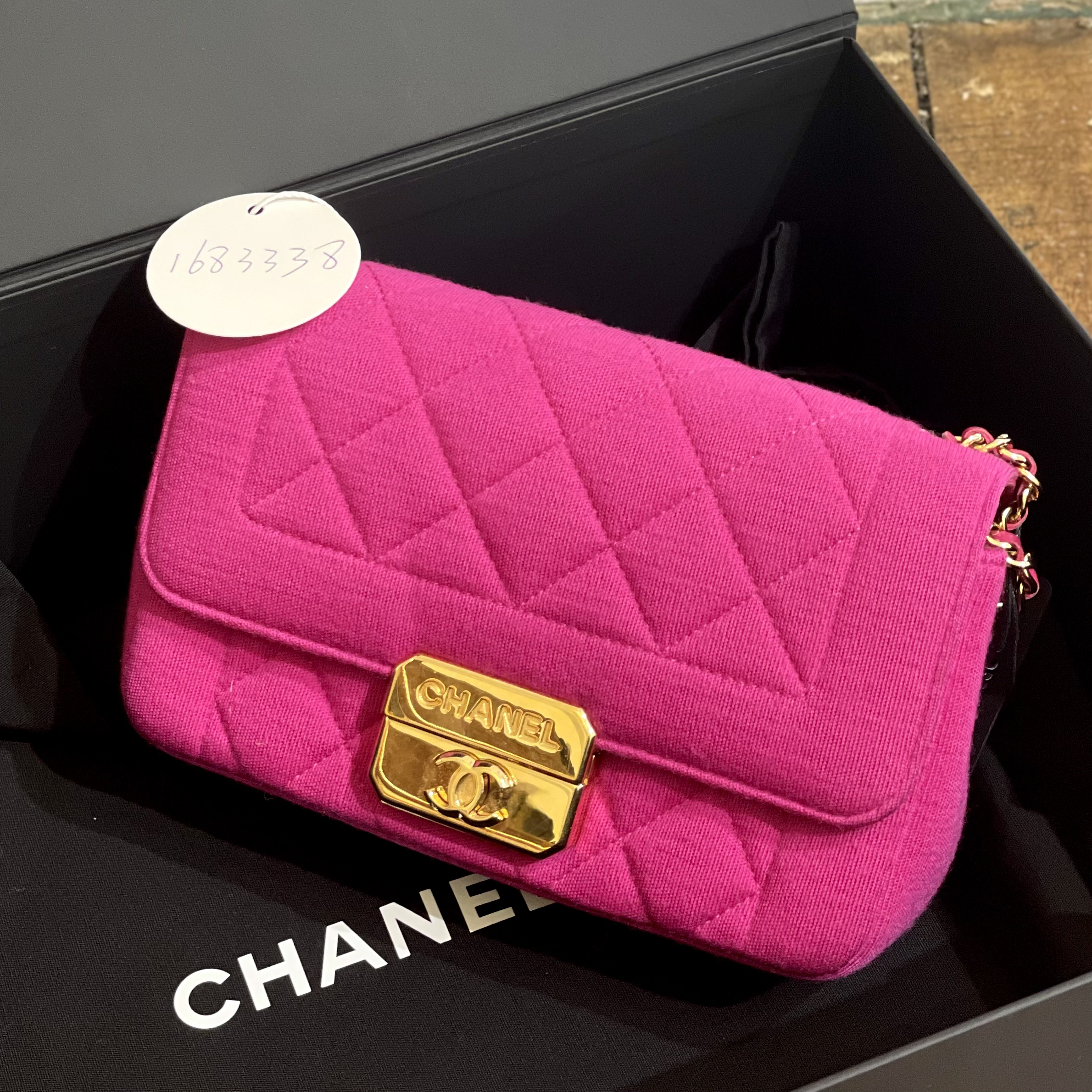 95新 Chanel/香奈儿 夏七中古/玫粉色金扣大mini单肩包/1683338