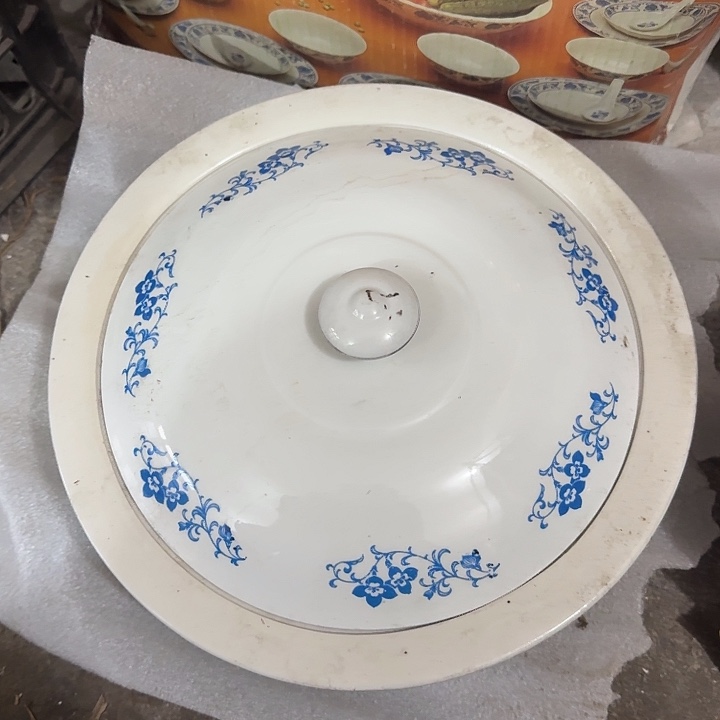 茶盏陶瓷盘子啥都有