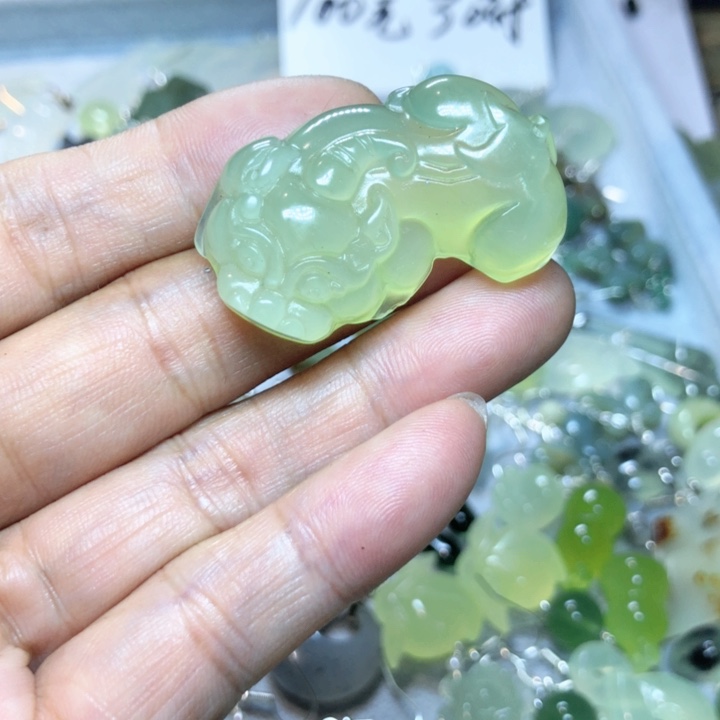 【闪购商品】蛇纹石玉耳环未镶嵌