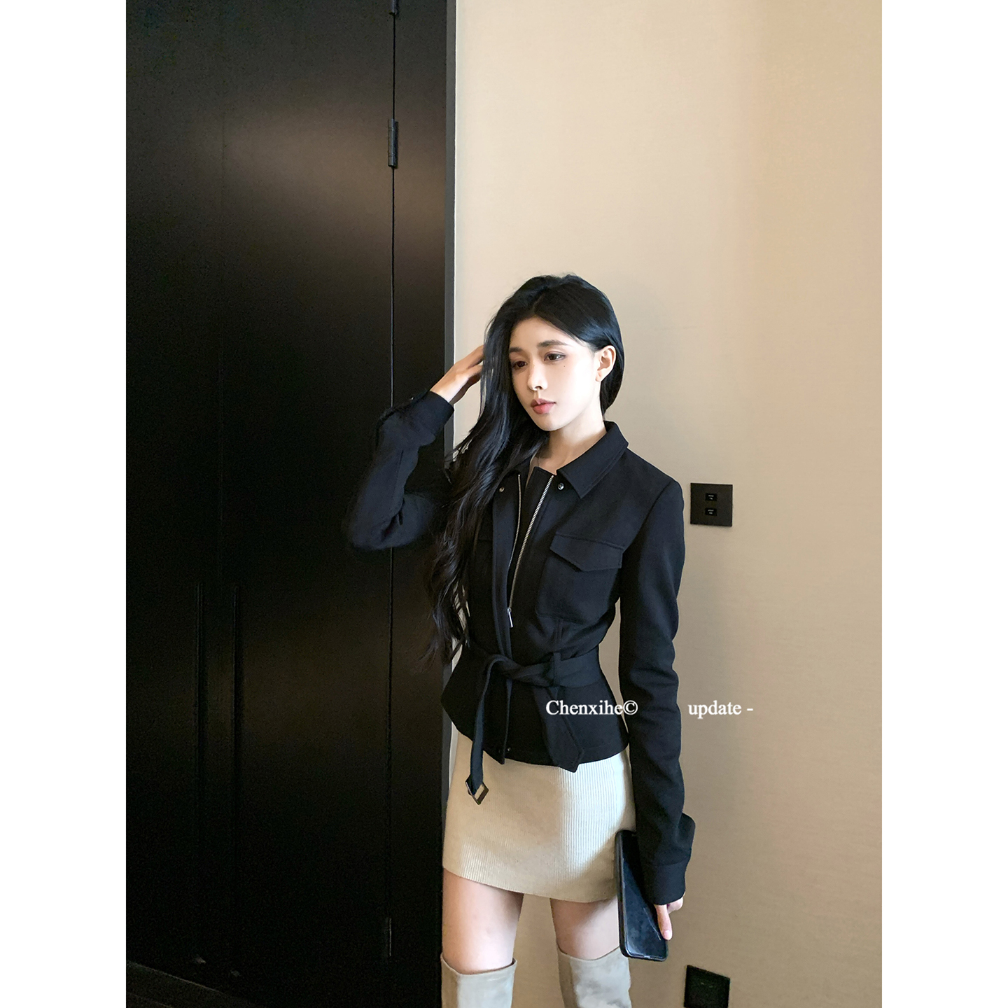 何晨曦  [财阀千金]系带收腰新款短款风衣气质高级感外套 T0762W