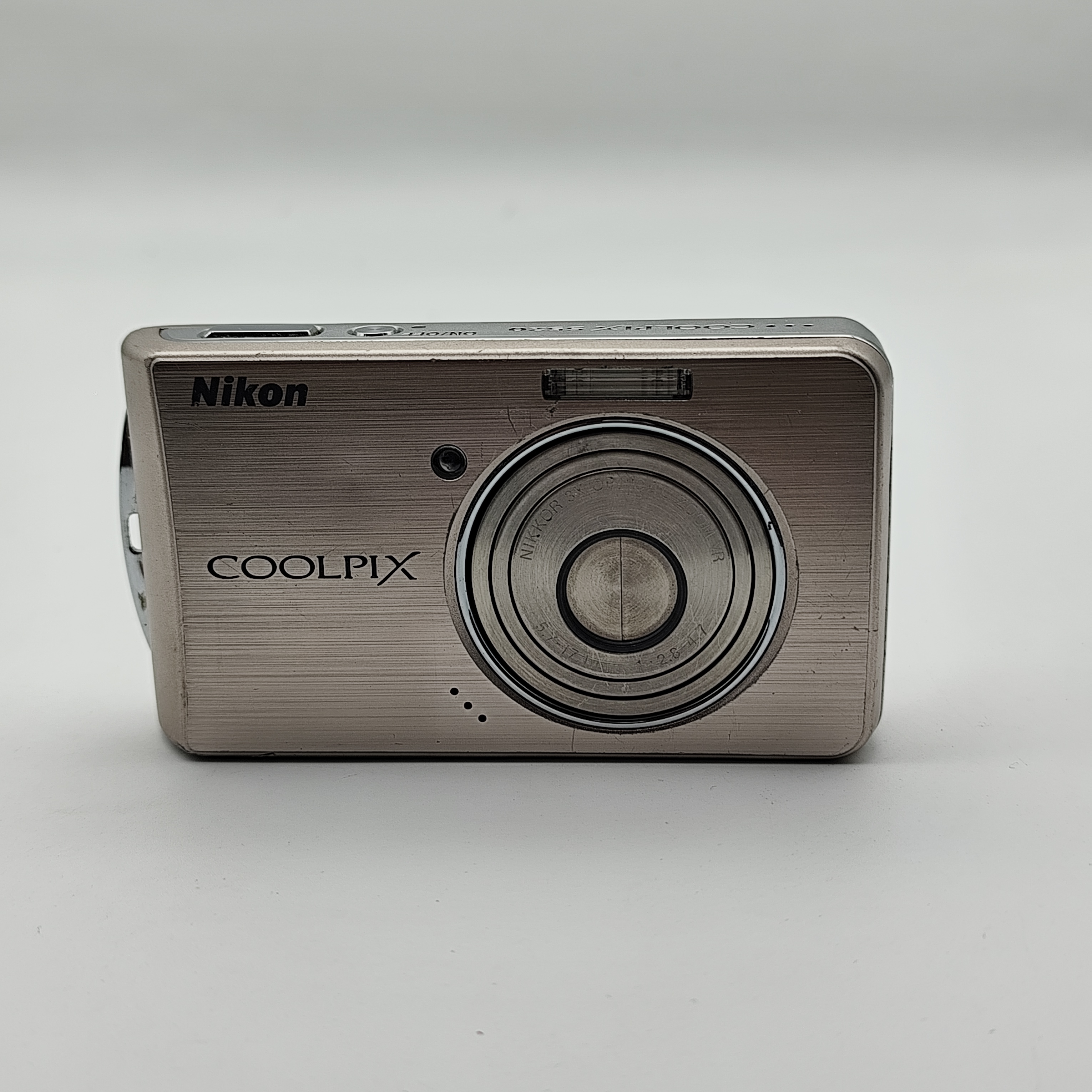 9新 Nikon/尼康 学生摄影ccd相机尼康s520 800w像素全好