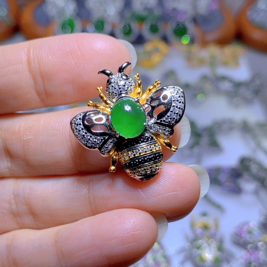 翡翠颈饰银S925镶嵌天然翡翠