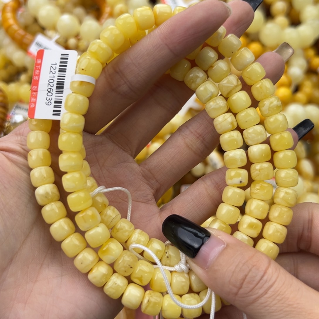 琥珀珠宝奇石未镶嵌