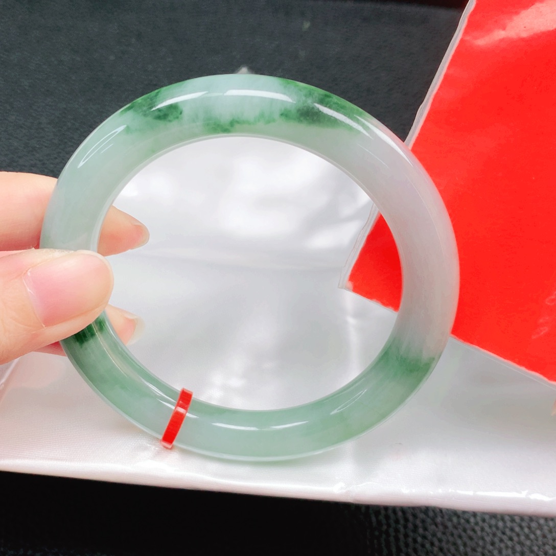 翡翠未镶嵌手镯58圈