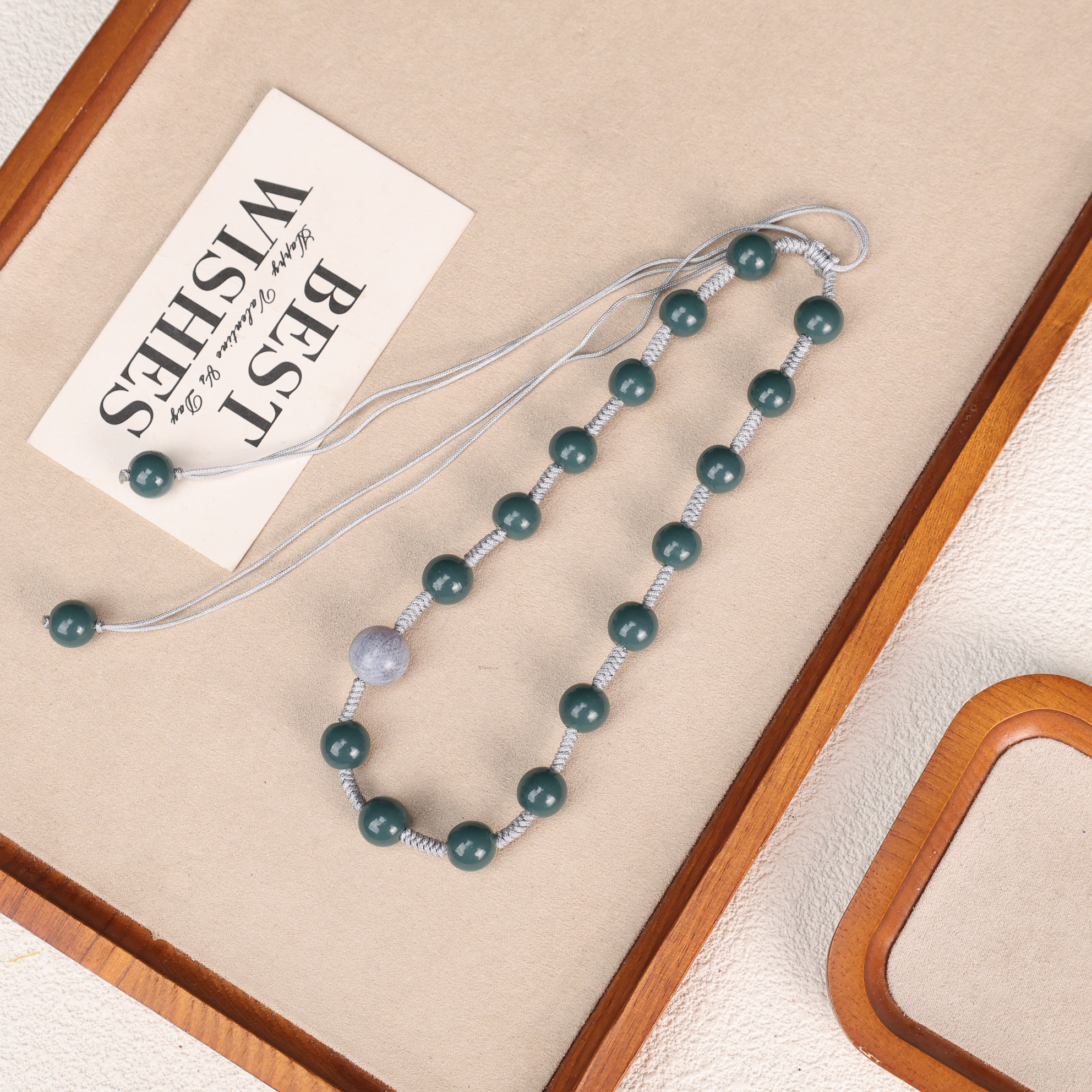 LZ5240洛神绳编琉璃项链