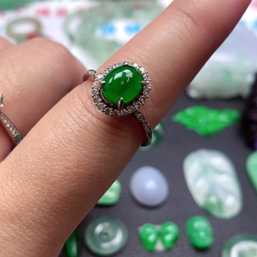 【闪购商品】颈饰银S925镶嵌翡翠925银蛋面戒指