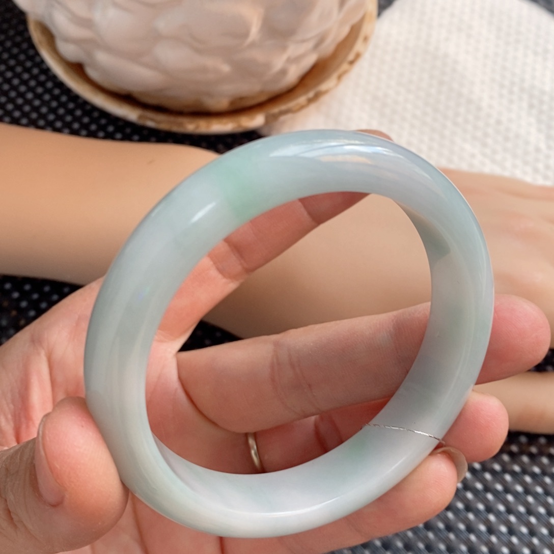 翡翠手镯未镶嵌5号