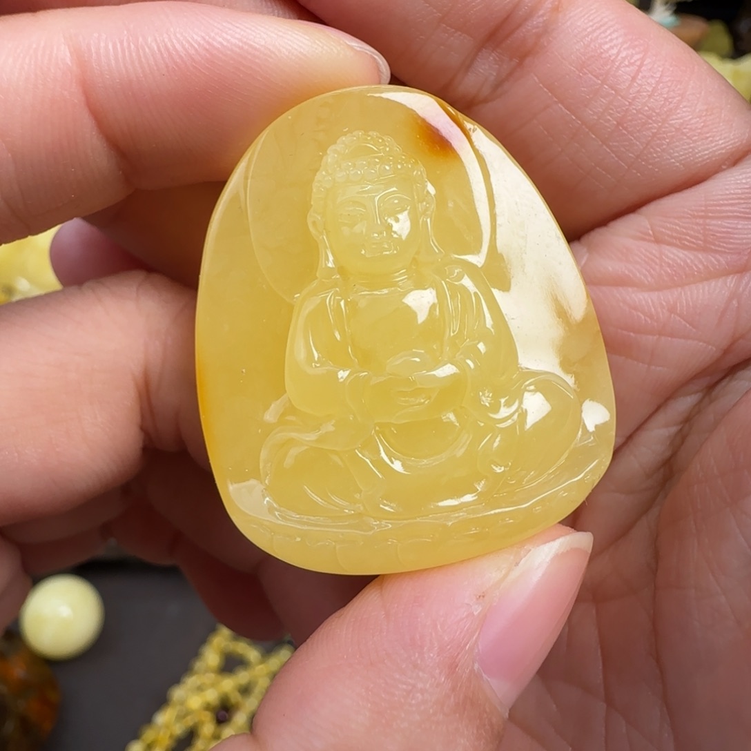 蜜蜡未镶嵌珠宝奇石