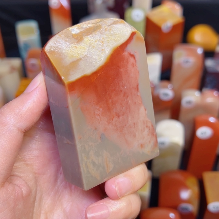 老挝石品**生老挝精品素章