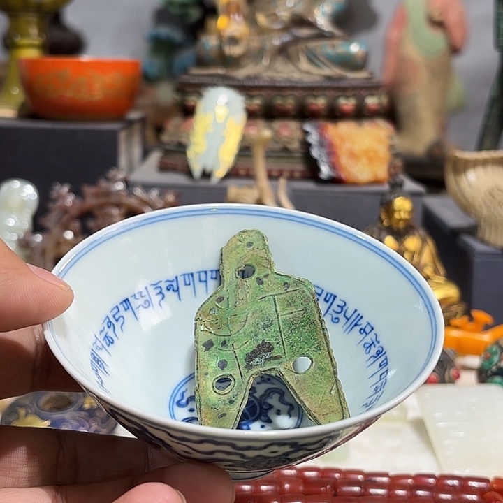 来***间瓷器制作工艺精湛